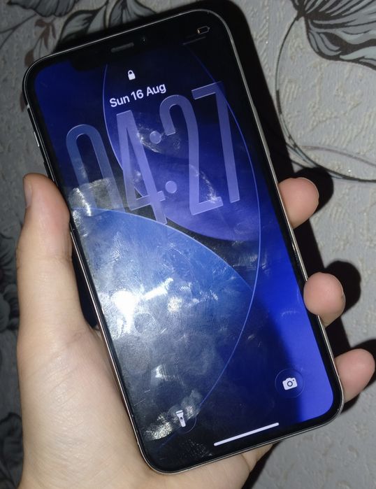 Iphone11 pro holati ideal hech qati almashmagan srochna sotilad