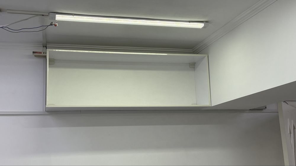 Продаю полки и шкафы