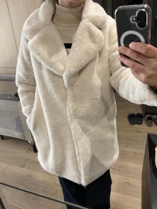 Преходни палта родходящи за сезона