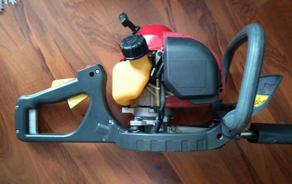 Foarfecă gard viu Honda