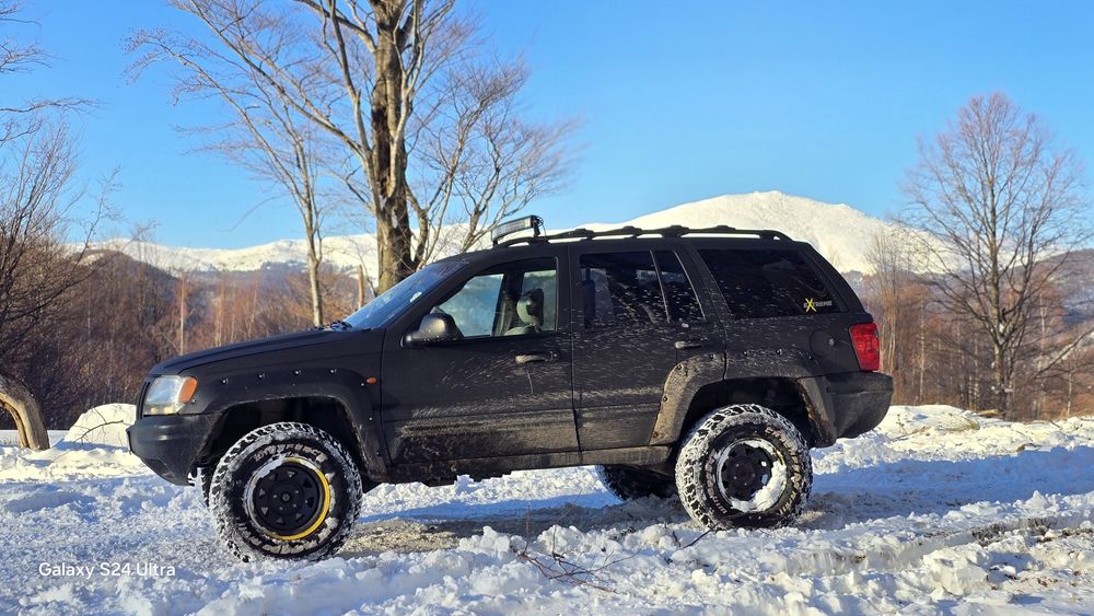 Grand cherokee autoutilitara 4locuri  2.7