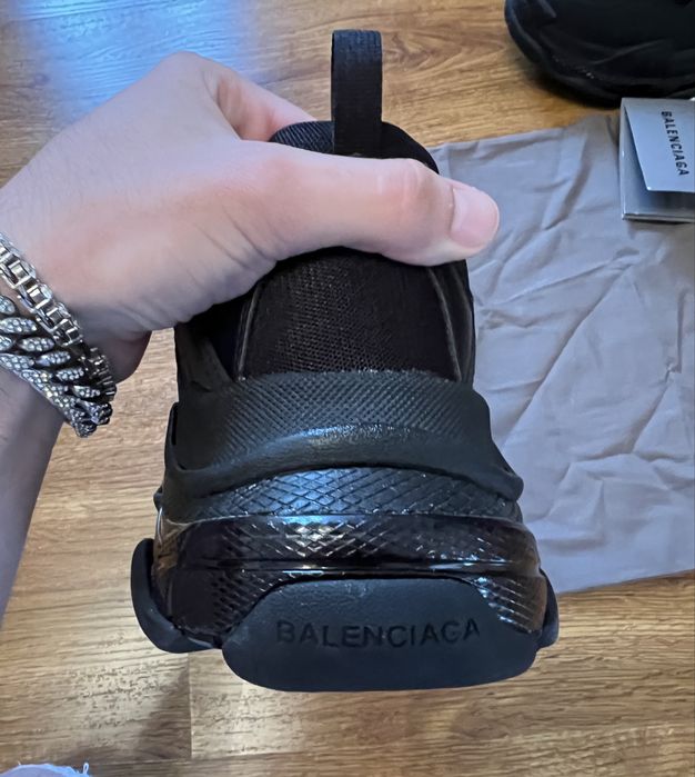 Balenciaga triple S negri 44 marimea