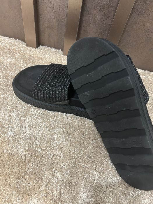 Черни чехли 38 номер