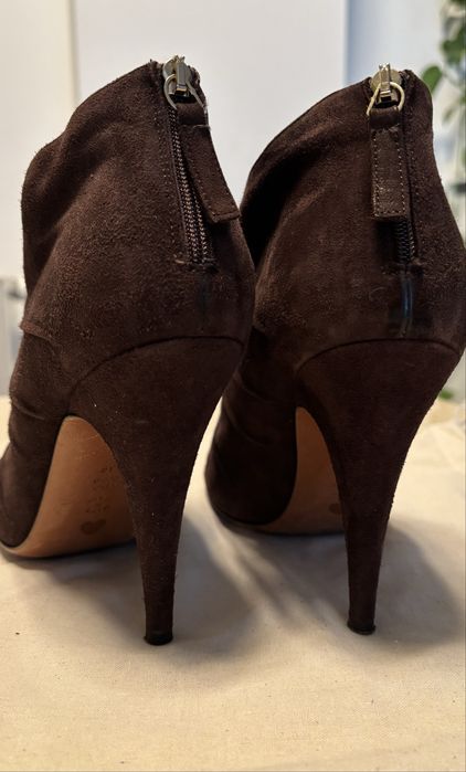 Botine Moschino din piele intoarsa nr 39