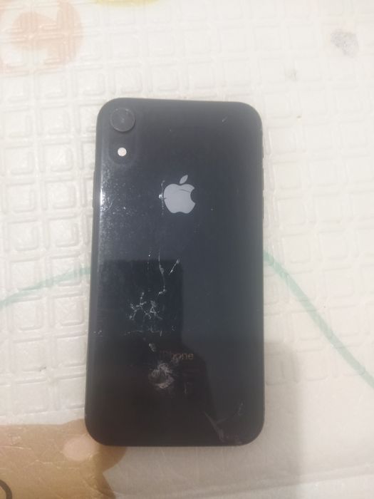 Айфон хр срочно продам