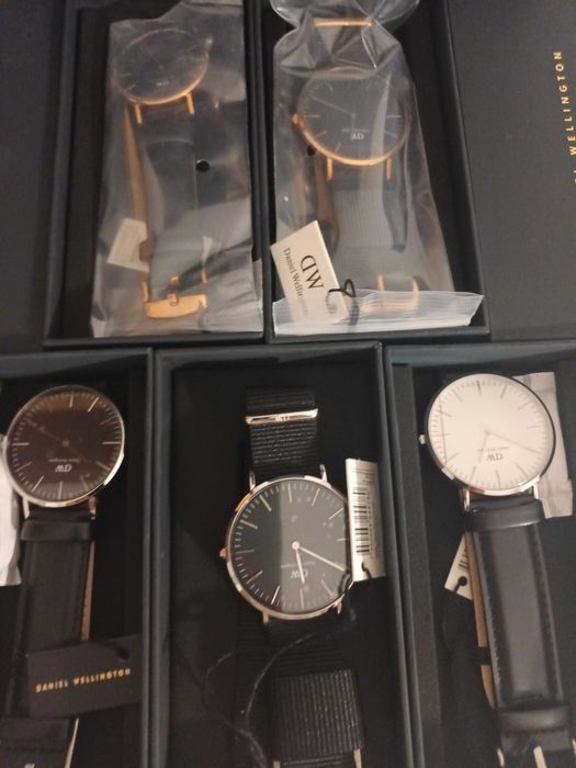 Чисто нови часовници Daniel Wellington