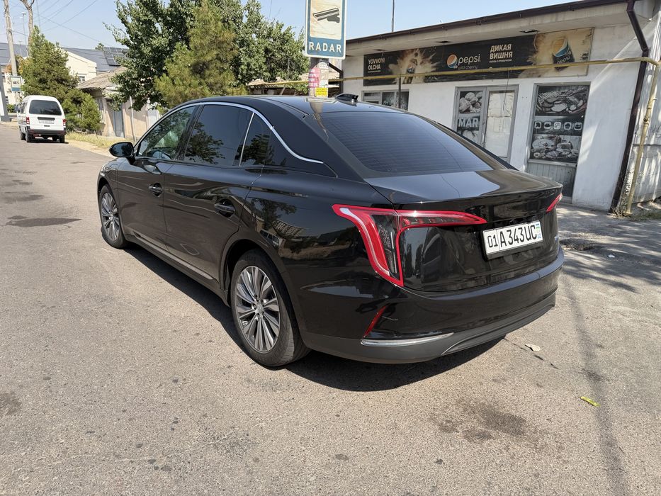 Hongqi eqm 5-500 км в аренду с выкупом