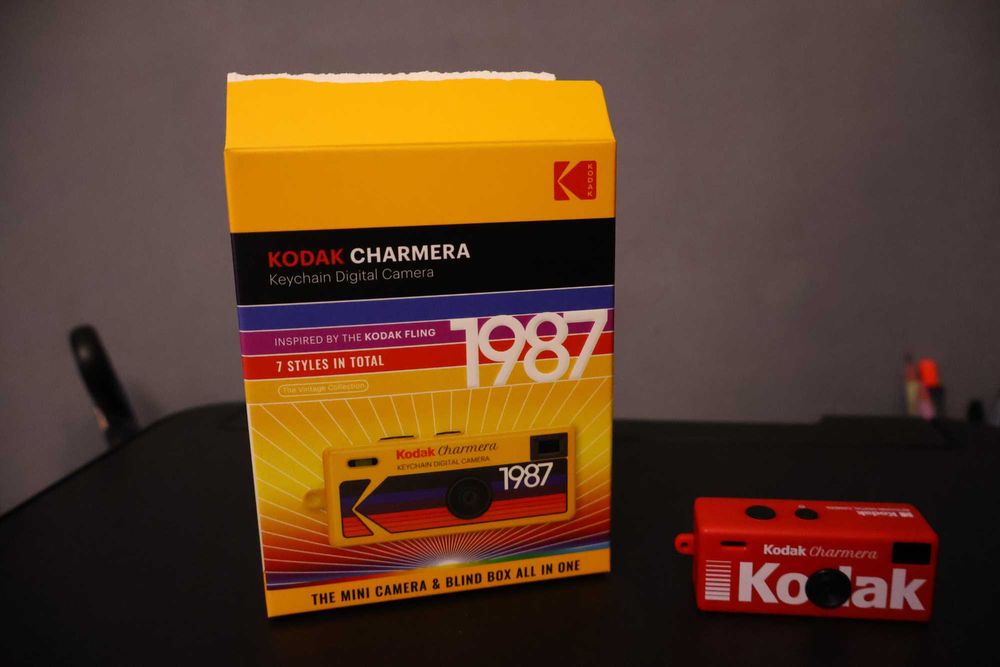 Камера Kodak Charmera - ЧЕРВЕН цвят