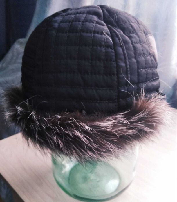 Продам женскую шапку