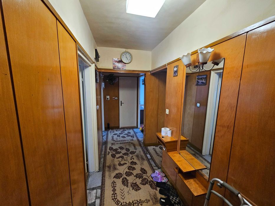 Тристаен Апартамент - Русе/Чародейка - Юг