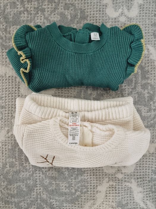 Costumas fetite gros 6-9luni,mas 68-74, M&S