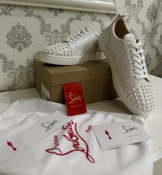 Christian Louboutin обувки