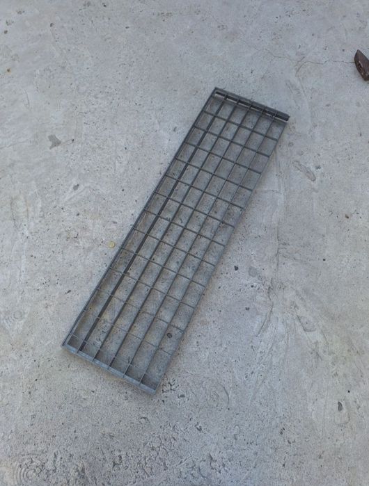 Trepte metalice zincate