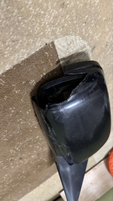 правое зеркало subaru(outback 2004г. американец)