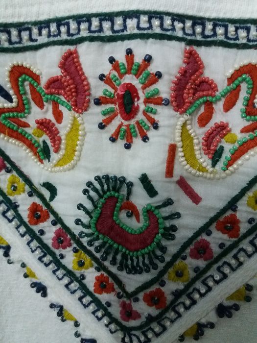 Geaca Zara cu broderie si margele