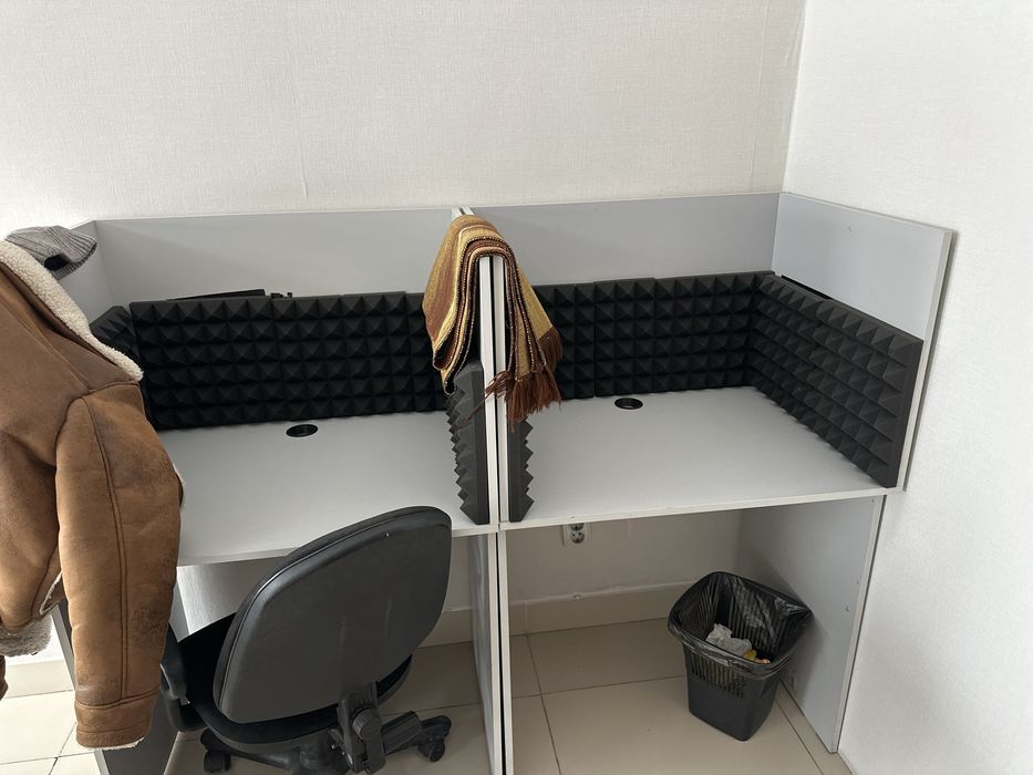 Кресло офисный стол менеджер