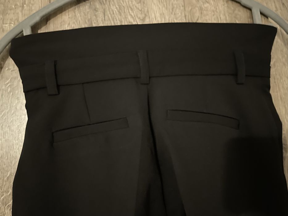 НАМАЛЕН! Черен панталон с широк крачол