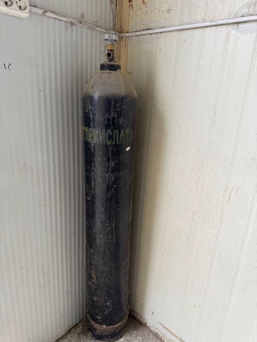 Стол стул, сетка, пива опарат, музлатгич