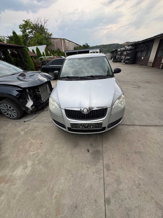 Dezmembram Skoda Fabia 2007-2014 1.2 CHF