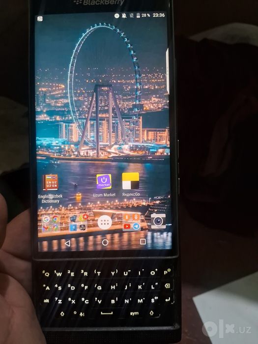 Слайдер-смартфон BlackBerry