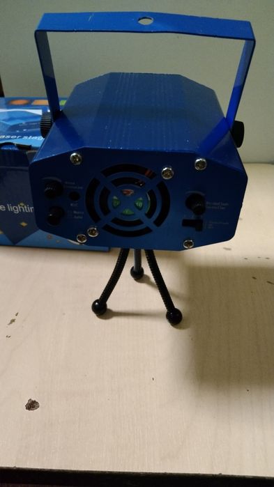 Продаётся Мини лазерная светомузыка. Model YL-09. Новая