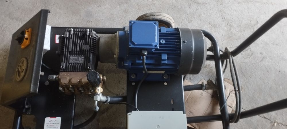 Karcher 1000$ kelishamiz