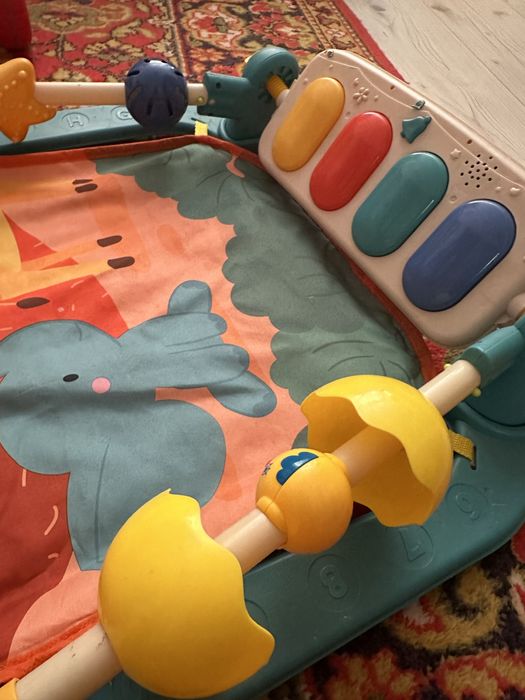 Коврик для малыша.