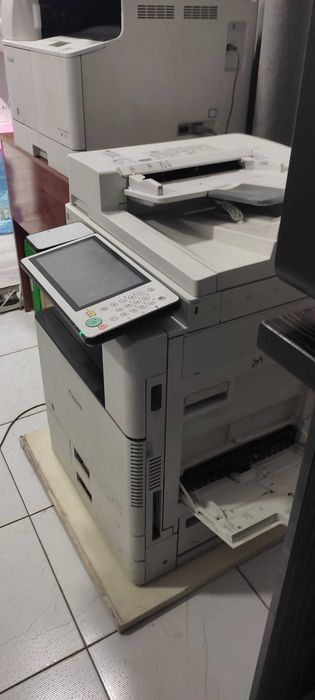 Продается Canon imageRUNNER ADVANCE C3525i (II)