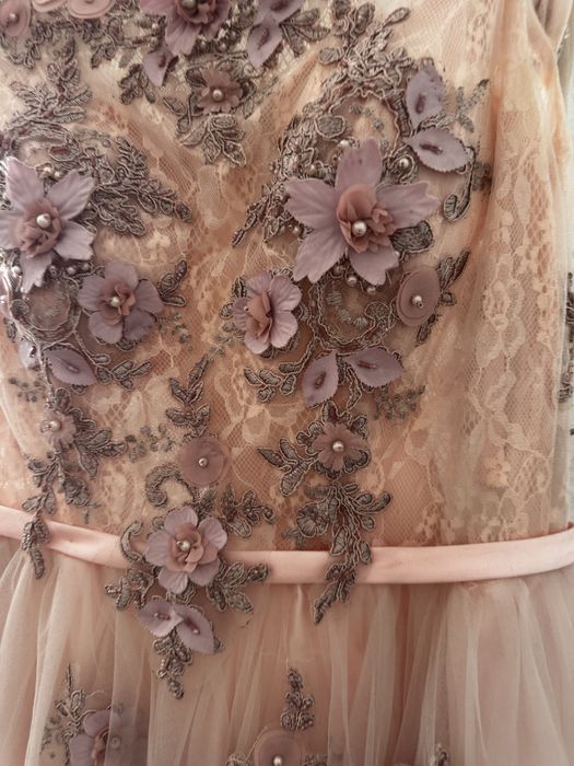 Продам нежное платье