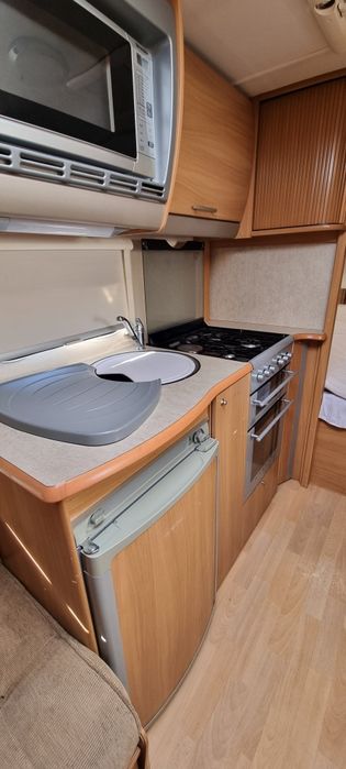 Rulota Swift Charisma 2007- pat matrimonial- 4 locuri