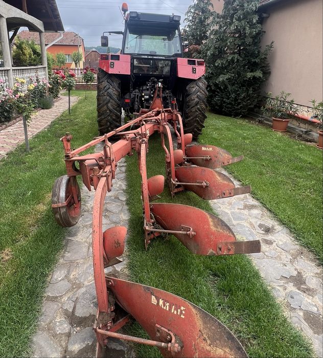 Vand plug KRONE de 4 brazde