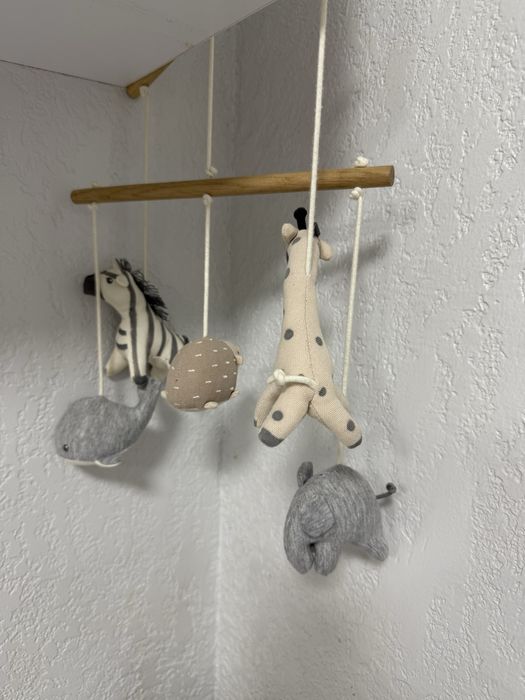 Подвесная игрушка h&m