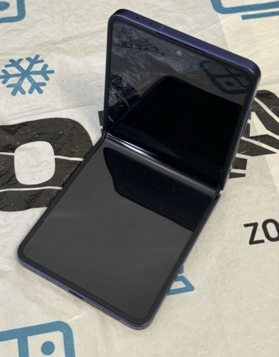 ***КАТО НОВ 512GB Samsung Z Flip 7 Зора Гаранция 2027г. Blue / Син