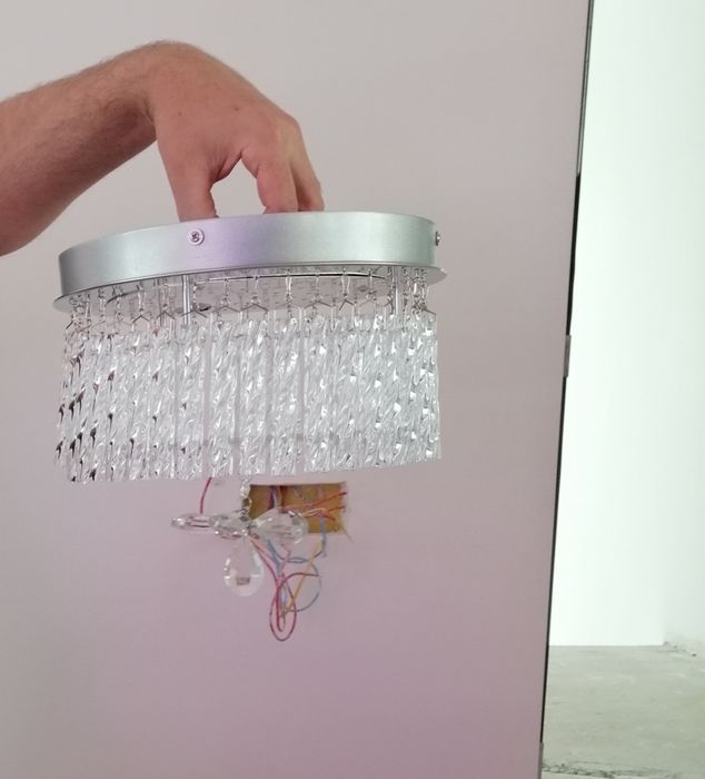 Vand lustra foarte buna