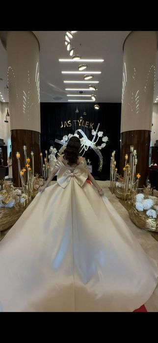 Вечерние платье,