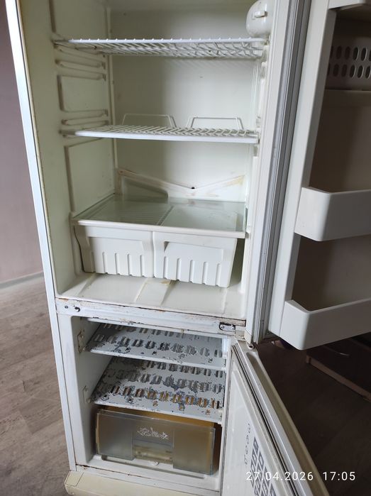 Продам холодильник