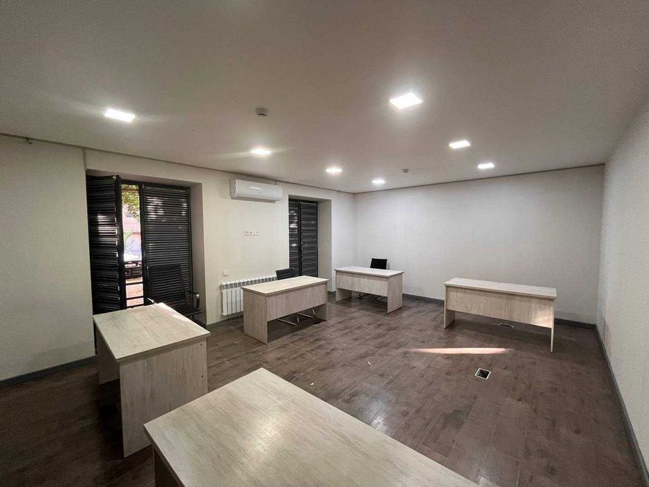 офис недалеко от метро Космонавты. Аренда