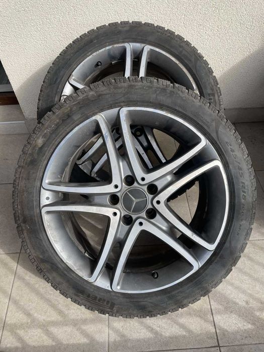 Оригинални джанти на мерцедес със зимни гуми 245/45R18