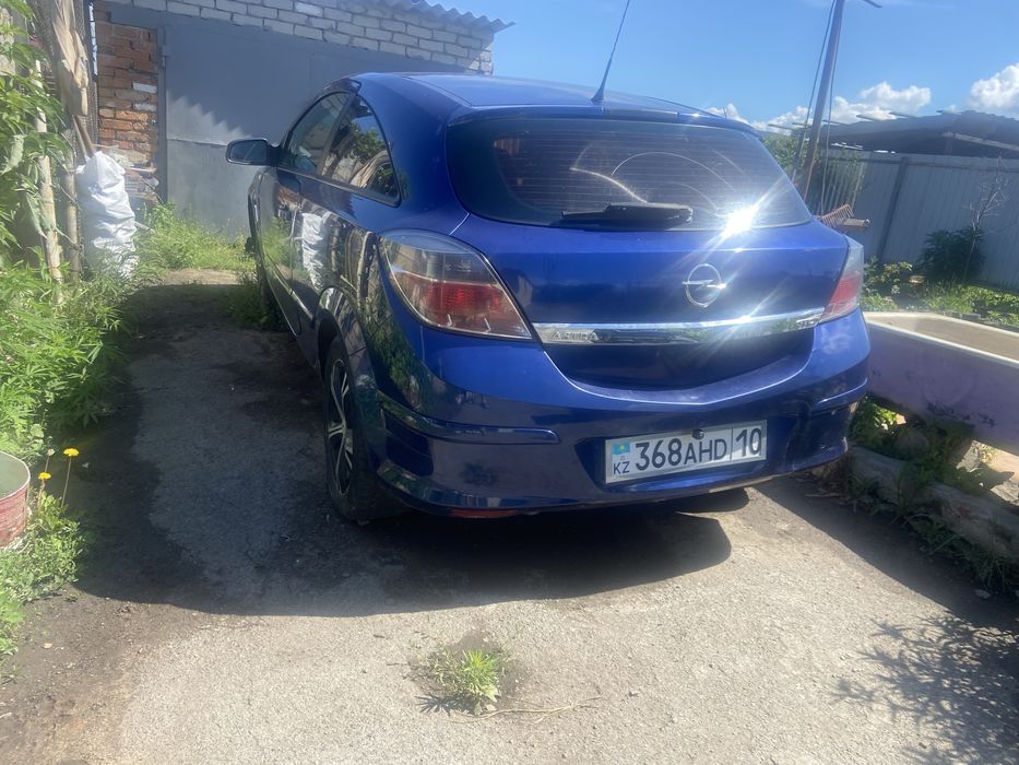 Opel Astra GTC 2007