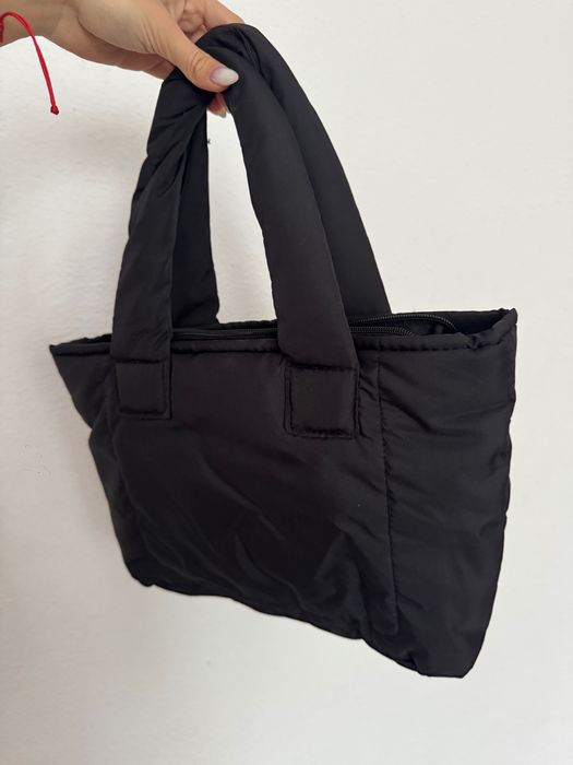 Дамска черна чанта