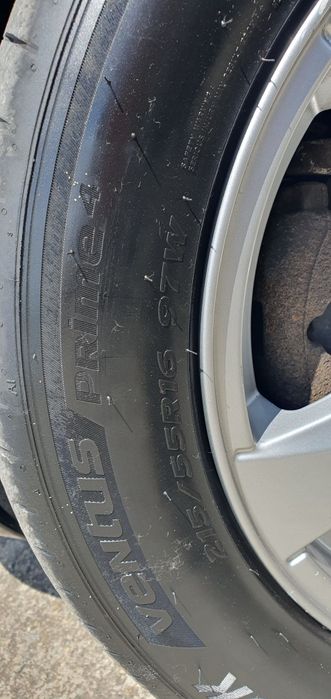 Гуми с ляти джанти 215х55х16 оргинални Volvo V60