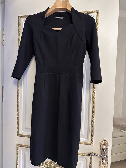 Черное платье на вечер и деловую встречу