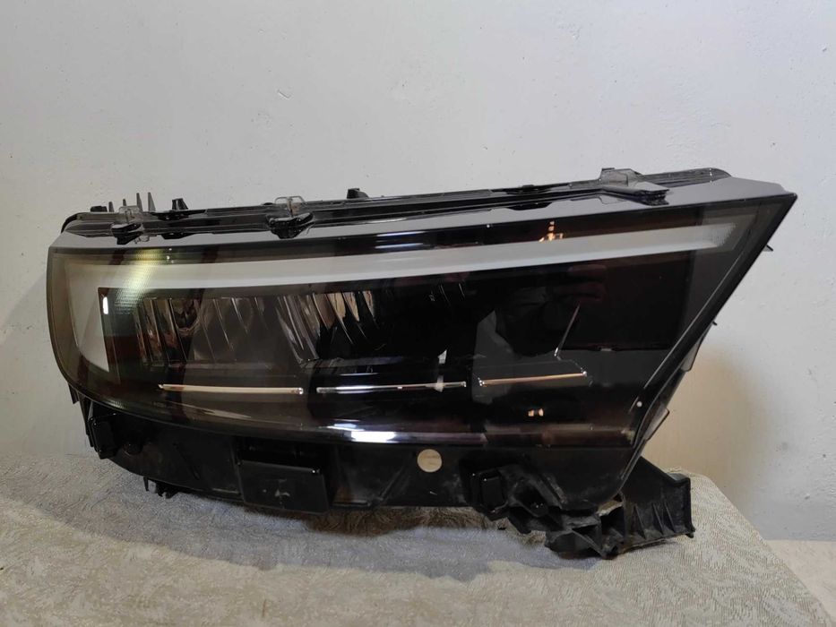 Фар Opel Mokka B LED десен / Фар Опел Мока Оригинален