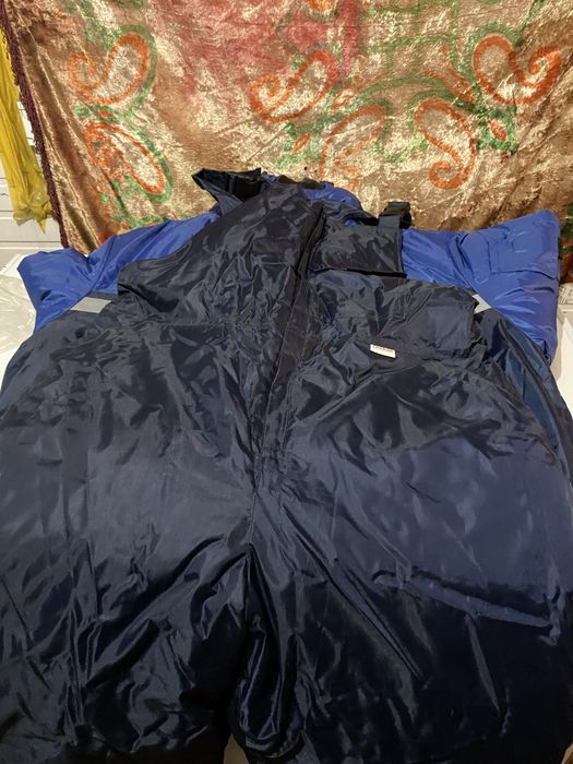 Продам зимнюю одежду