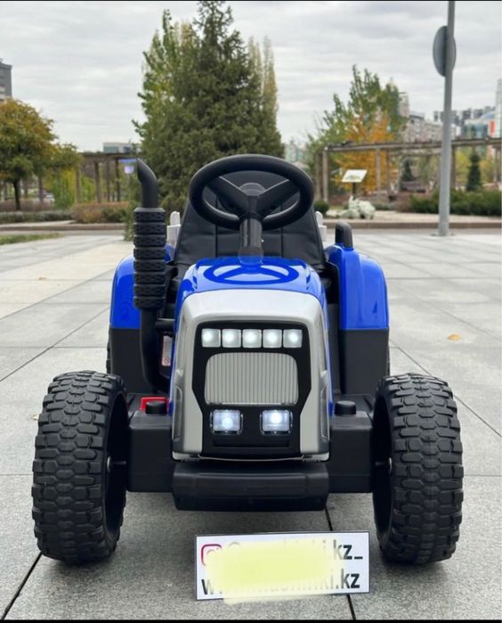 Балхаш синий трактор детский машина электромобиль