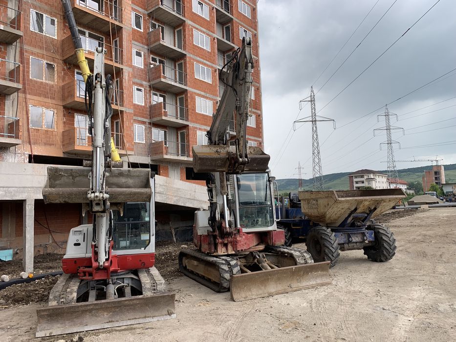 Inchiriez excavator dumper