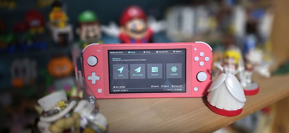 Nou Nintendo Switch Lite Modat cu Card 256GB  Sigilat!