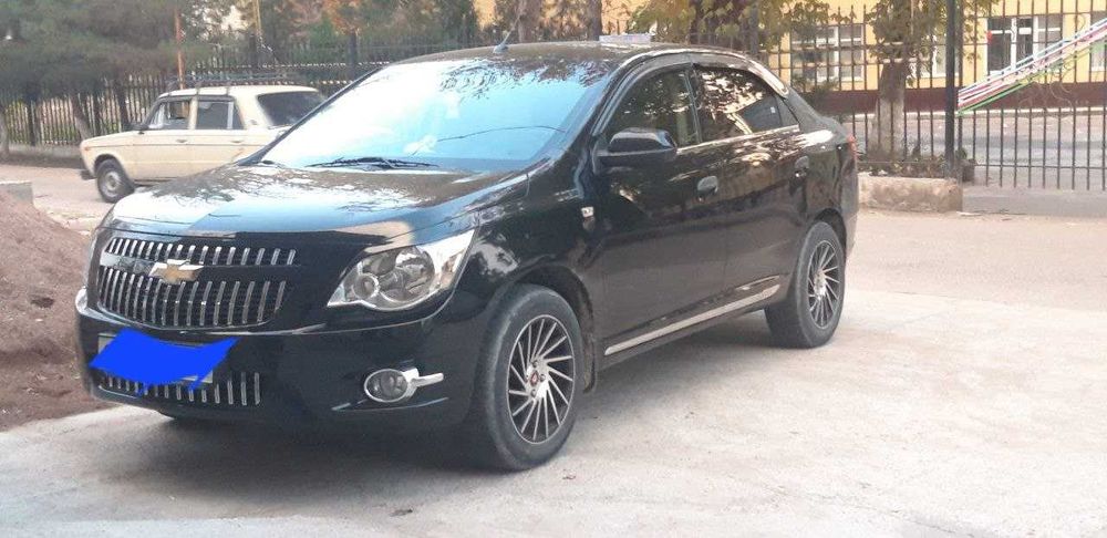 Автомобил сотилади