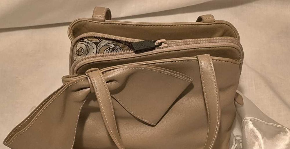 FURLA - Нова малка чантичка