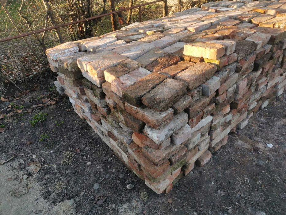 Vand caramida din demolari
